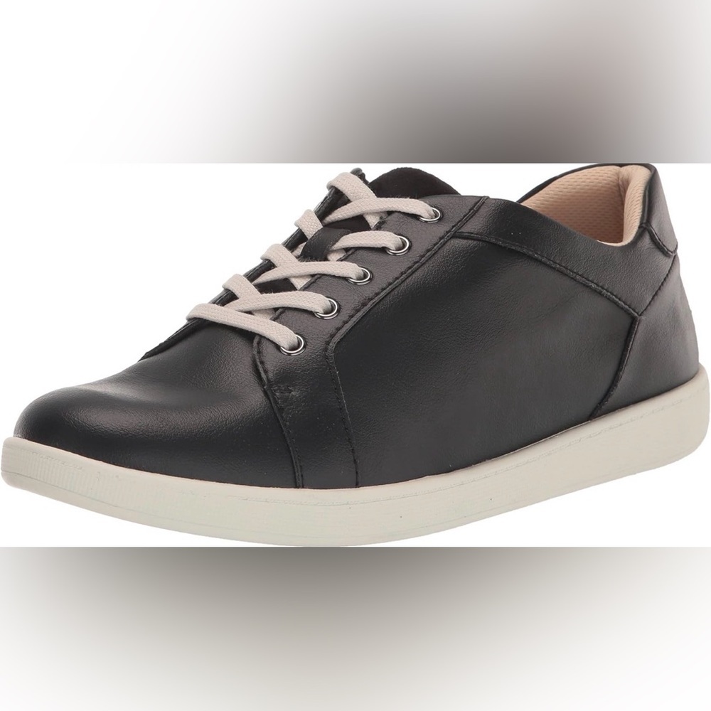 NWOB Trotters Black Leather Lace-Up Sneakers Women’s 8.5 Comfort Shoes